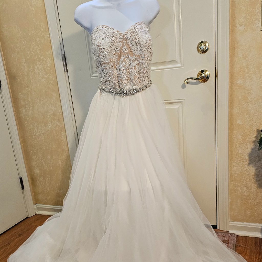 Brand New Galina Signature Wedding Dress